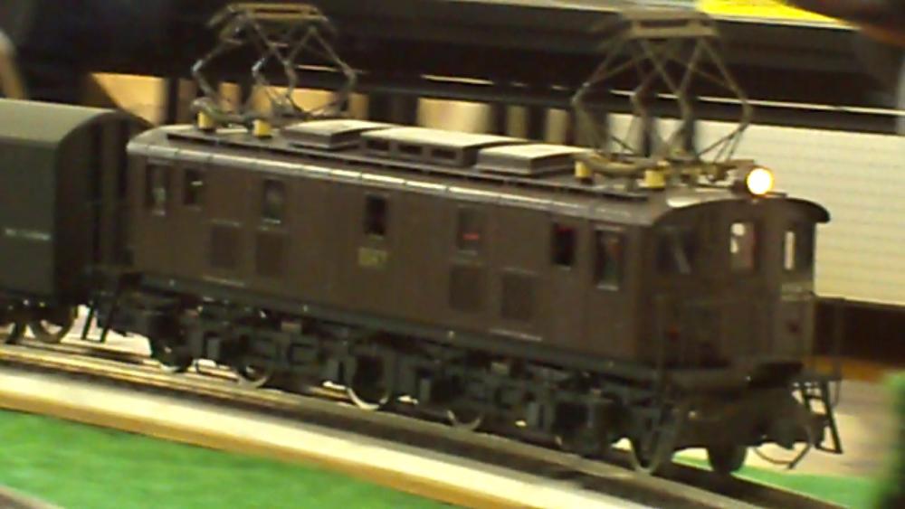 7直流電気機関車ED16型