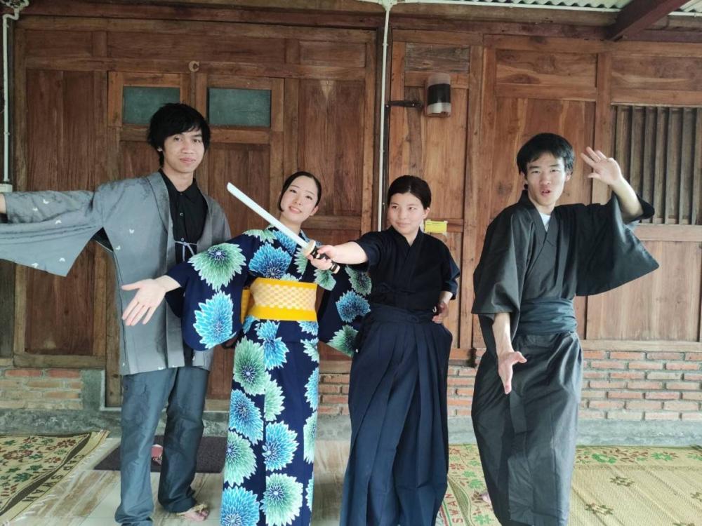 インドネシアの、お芝居_ぷちまり.jpg