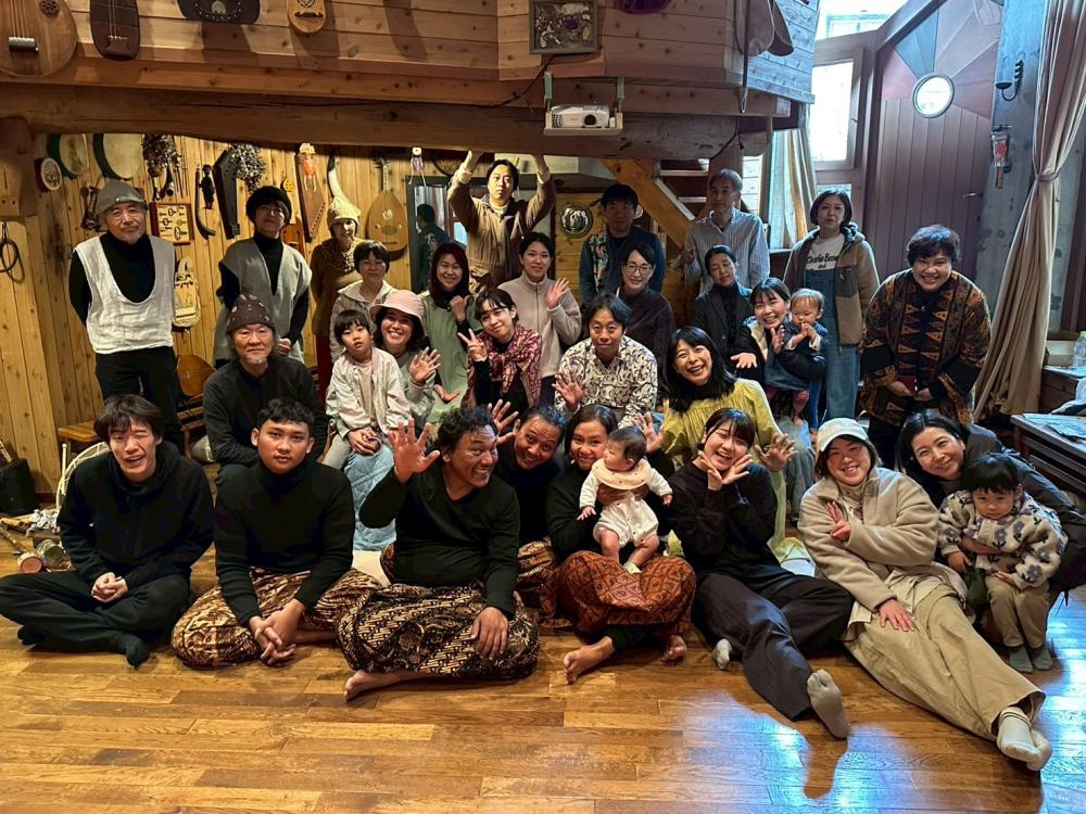 ロバハウス＿お客様と集合写真